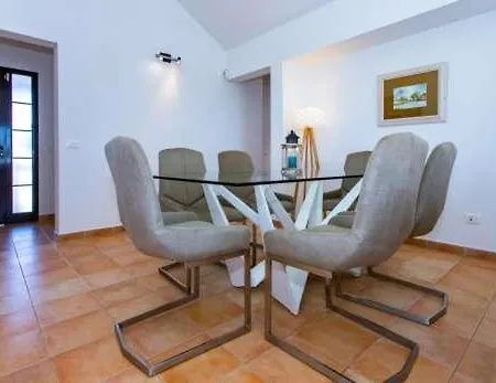 Mirador Brisas Villa